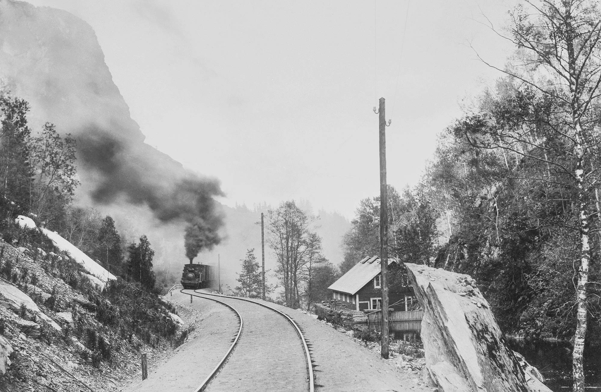Bild: HNJ-tåg i Taberg ca 1920