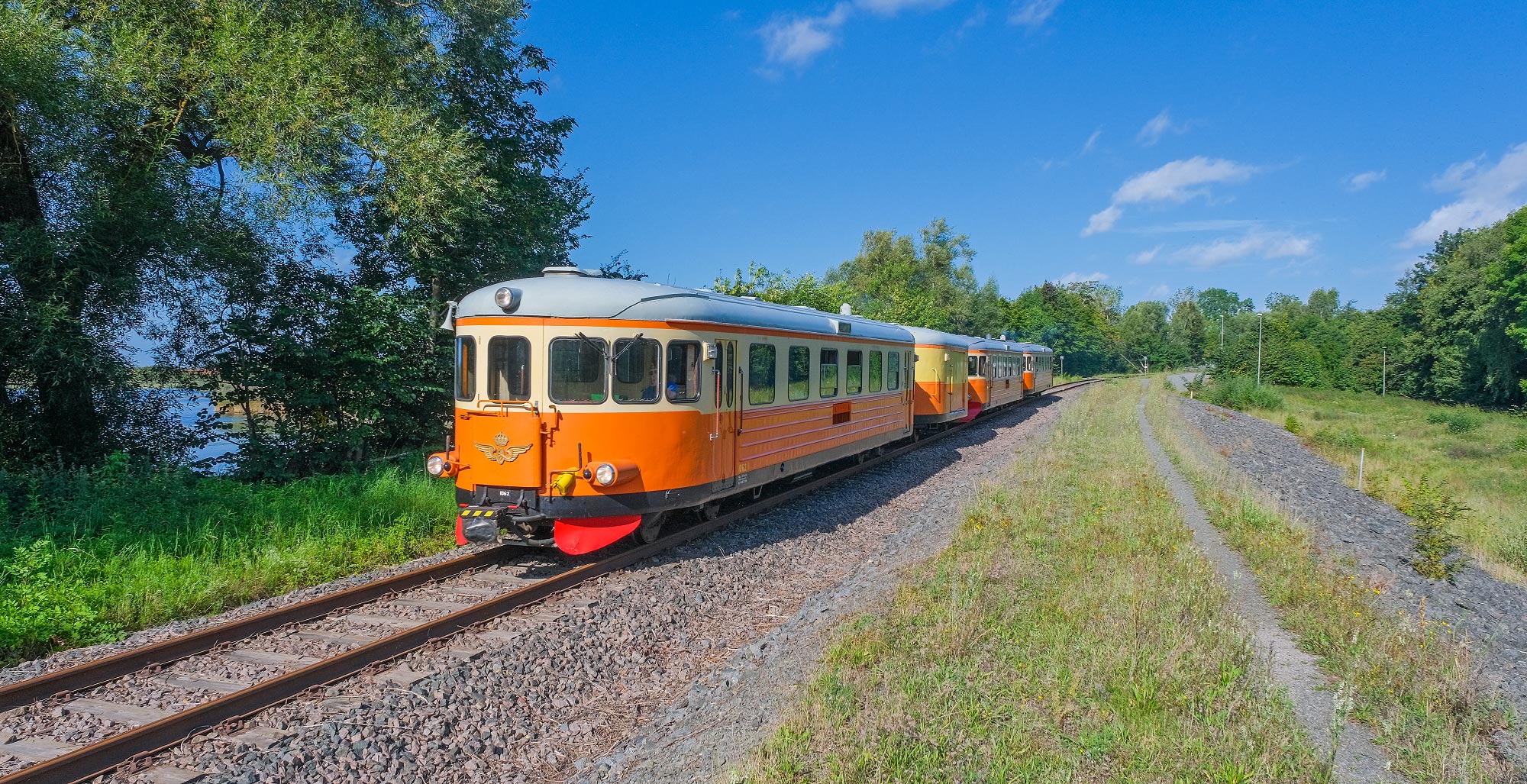 Bild: Y6 1062+UFV 2041+Y8 1064+Y7 1193 som just har avgått från Kristianstad S på sin väg mot Åhus 2024